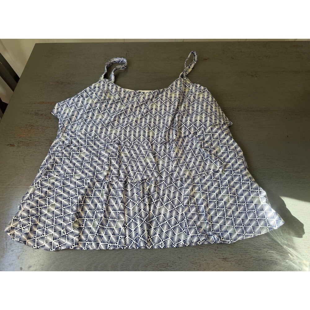 Beach House Swim Tankini Top 16W Navy Blue White Geometric Tiered Flyaway Bra